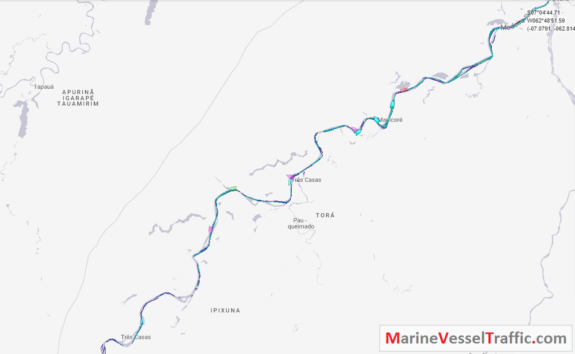 Live Marine Traffic, Density Map and Current Position of ships in MADEIRA RIVER